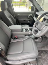 Land Rover Defender 110 D250 X-Dynamic SE - Image 10