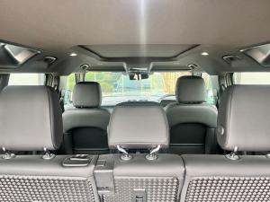 Land Rover Defender 110 D250 X-Dynamic SE - Image 16