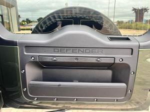 Land Rover Defender 110 D250 X-Dynamic SE - Image 18