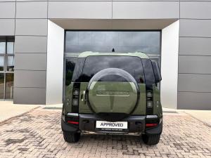 Land Rover Defender 110 D250 X-Dynamic SE - Image 8