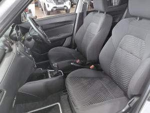 Suzuki Swift 1.2 GL auto - Image 13