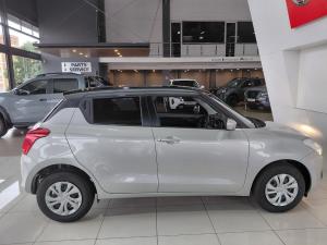 Suzuki Swift 1.2 GL auto - Image 9