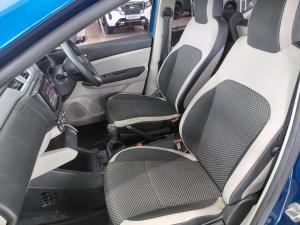 Renault Triber 1.0 Prestige auto - Image 16