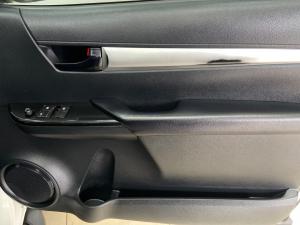 Toyota Hilux 2.4GD-6 Xtra cab Raider manual - Image 26