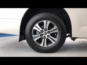 Toyota Quantum 2.8 LWB bus 11-seater GL - Image 18