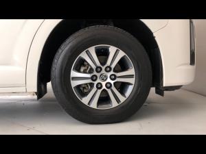 Toyota Quantum 2.8 LWB bus 11-seater GL - Image 22