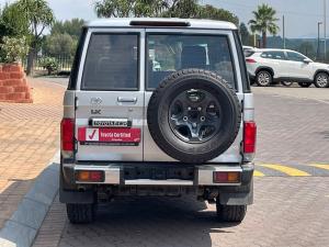 Toyota Land Cruiser 76 2.8GD-6 station wagon LX auto - Image 5