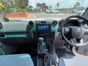 Toyota Land Cruiser 76 2.8GD-6 station wagon LX auto - Image 6