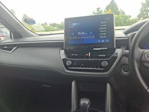 Toyota Corolla Cross 1.8 HEV XS - Image 13