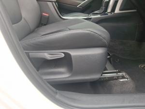 Toyota Corolla Cross 1.8 HEV XS - Image 16