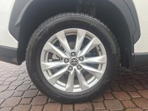 Toyota Corolla Cross 1.8 HEV XS - Image 18