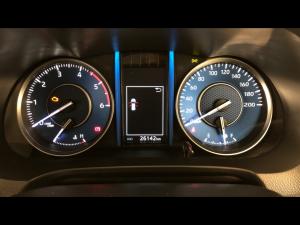 Toyota Fortuner 2.4GD-6 manual - Image 9