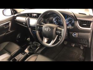 Toyota Fortuner 2.4GD-6 manual - Image 10