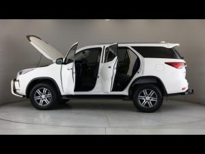 Toyota Fortuner 2.4GD-6 manual - Image 26