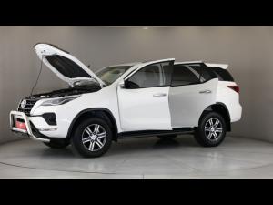 Toyota Fortuner 2.4GD-6 manual - Image 27