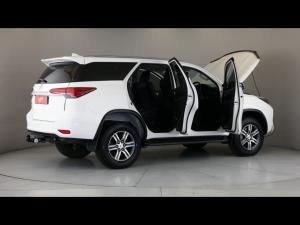 Toyota Fortuner 2.4GD-6 manual - Image 31