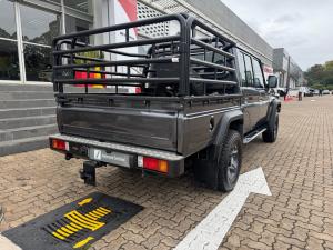 Toyota Land Cruiser 79 2.8GD-6 double cab auto - Image 2