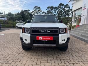 Toyota Land Cruiser Prado 2.8GD VX-R First Edition - Image 4