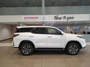 Toyota Fortuner 2.4GD-6 Raised Body automatic - Image 3