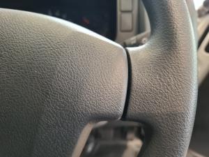 Toyota Quantum Hiace 2.5 D-4D 14 Seat - Image 10