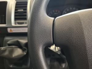 Toyota Quantum Hiace 2.5 D-4D 14 Seat - Image 9