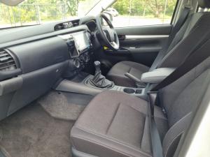 Toyota Hilux 2.4 GD-6 Raider 4X4D/C - Image 7