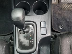 Toyota Hilux 2.4 GD-6 Raider 4X4 automaticD/C - Image 13