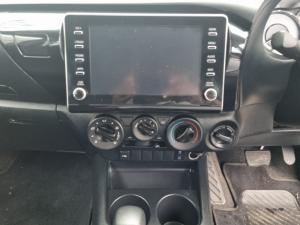 Toyota Hilux 2.4 GD-6 Raider 4X4 automaticD/C - Image 15