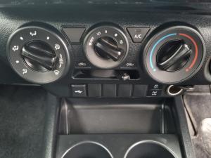 Toyota Hilux 2.4 GD-6 Raider 4X4 automaticD/C - Image 18