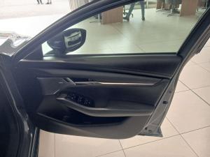 Mazda MAZDA3 1.5 Individual automatic 5-Door - Image 14