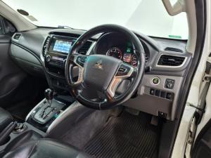 Mitsubishi Triton 2.4DI-D double cab 4x4 auto - Image 10