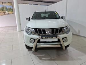 Mitsubishi Triton 2.4DI-D double cab 4x4 auto - Image 4
