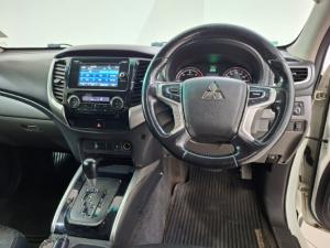 Mitsubishi Triton 2.4DI-D double cab 4x4 auto - Image 8