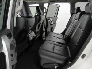 Toyota Land Cruiser Prado 2.8GD VX-L - Image 11