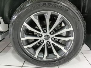Toyota Land Cruiser Prado 2.8GD VX-L - Image 13