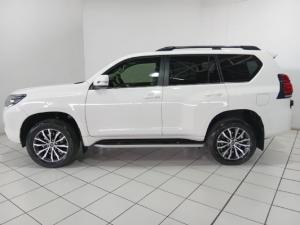 Toyota Land Cruiser Prado 2.8GD VX-L - Image 3