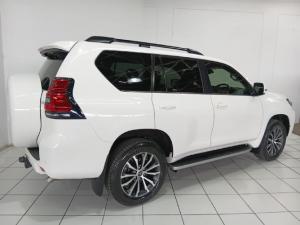 Toyota Land Cruiser Prado 2.8GD VX-L - Image 4