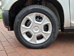 Suzuki S-Presso 1.0 GL manual - Image 12