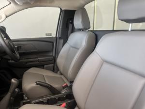 Mitsubishi Triton 2.4DI-D single cab GL 4x4 - Image 6