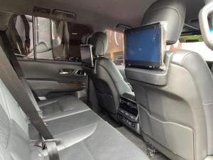 Toyota Land Cruiser 300 3.3D ZX - Image 10