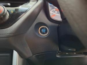 Toyota Corolla Cross 1.8 Xi - Image 16