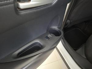 Toyota Corolla Cross 1.8 Xi - Image 8