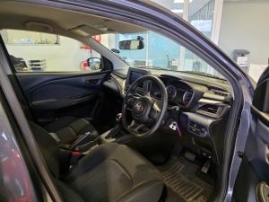 Toyota Starlet 1.5 XS auto - Image 9