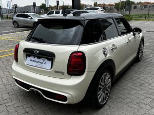 MINI Hatch Cooper S Hatch 5-door - Image 10