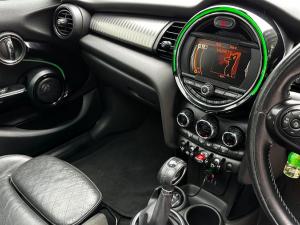 MINI Hatch Cooper S Hatch 5-door - Image 20