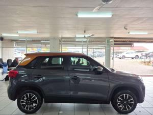 Suzuki Vitara Brezza 1.5 GLX automatic - Image 4