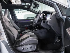 Volkswagen Golf 1.4TSI R-Line Plus - Image 17