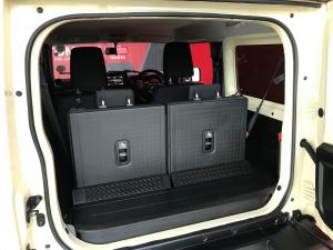 Suzuki Jimny 1.5 GLX AllGrip 3-door manual - Image 7