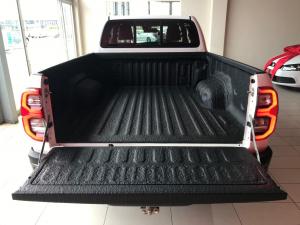 Toyota Hilux 2.8GD-6 Xtra cab 4x4 Legend manual - Image 10