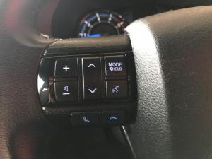 Toyota Hilux 2.8GD-6 Xtra cab 4x4 Legend manual - Image 13